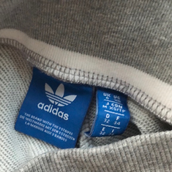 Cute Adidas gray sweatpants - Picture 2 of 3